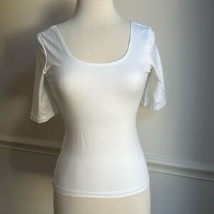 A'nue Ligne Ballerina Wide Scoop neck Top Tee Shirt White Small EUC